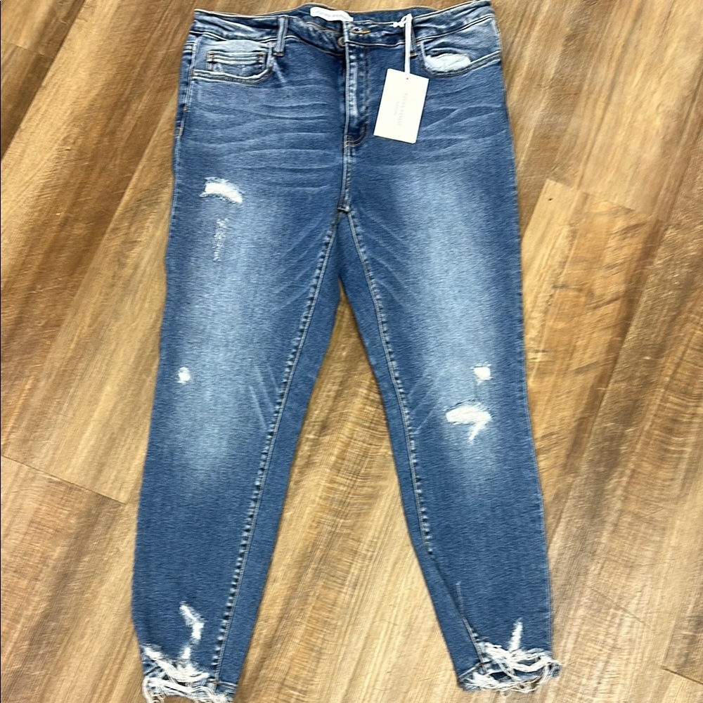 Flying Monkey nwt Distressed Blue Jeans Sz 32
